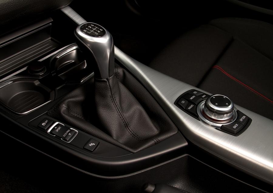  BMW 118i Sport Line 2011 года  (фото 126 из 185)
